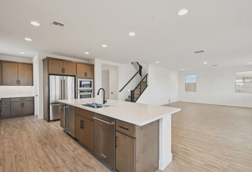 Kitchen - 6 of 13