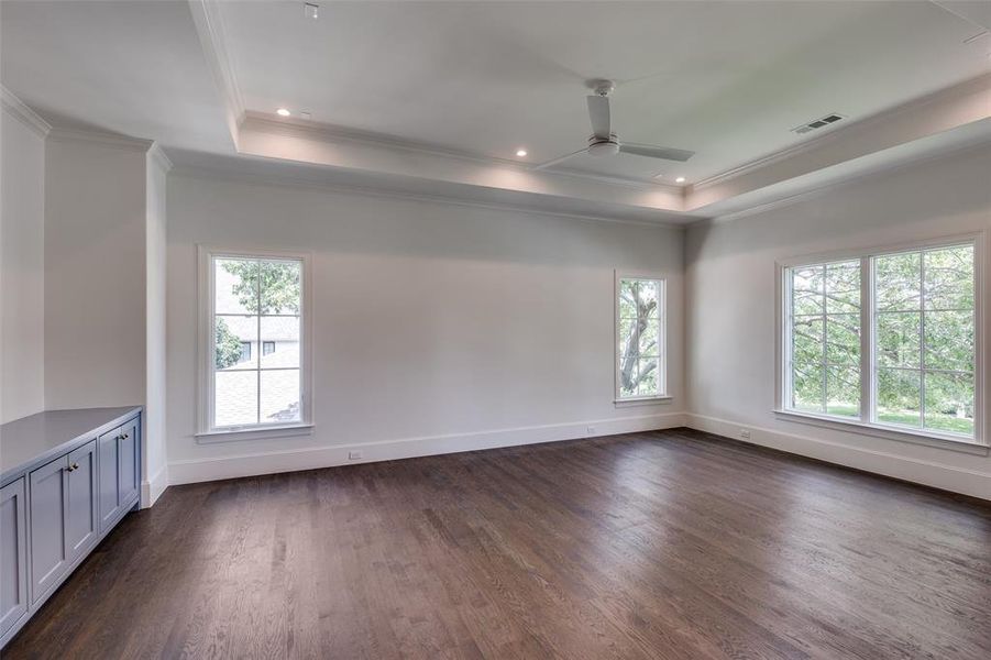 Spacious, unfurnished interior of a new home in , Dallas (Image 20). Spacious, unfurnished interior of a new home in , Dallas (Image 20).