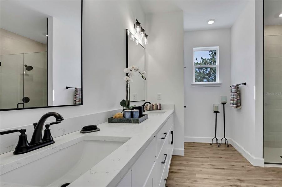 Furnished interior view inside a new home in , Spring Hill (Image 37).