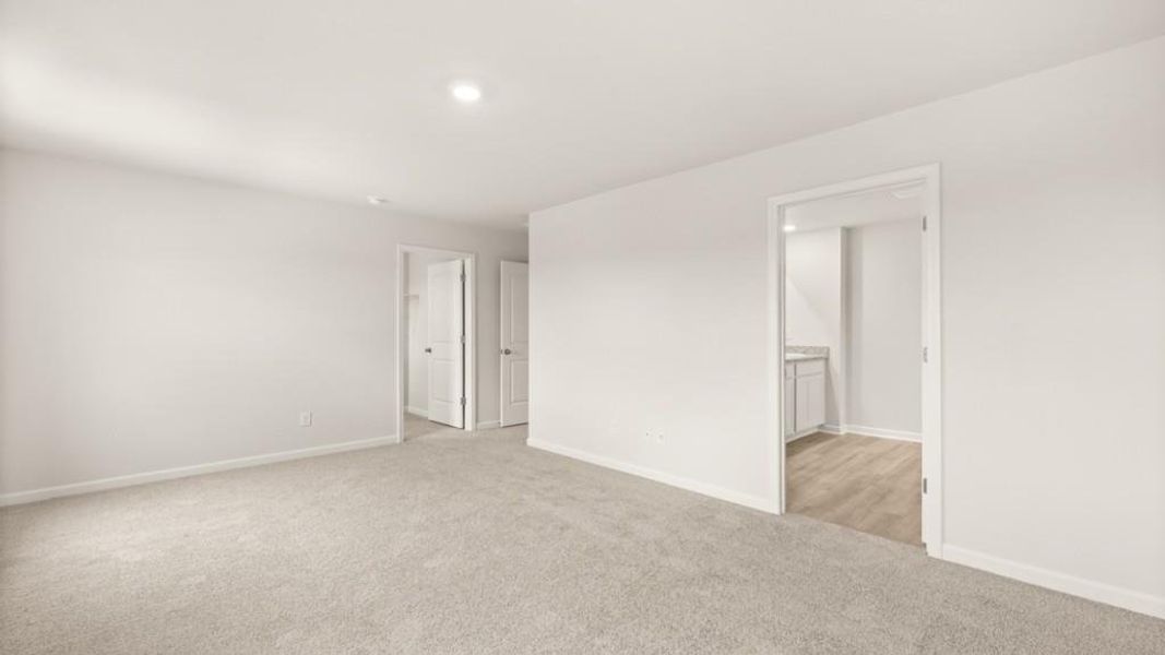 Spacious, unfurnished interior of a new home in Pointe Park, Union City (Image 22).