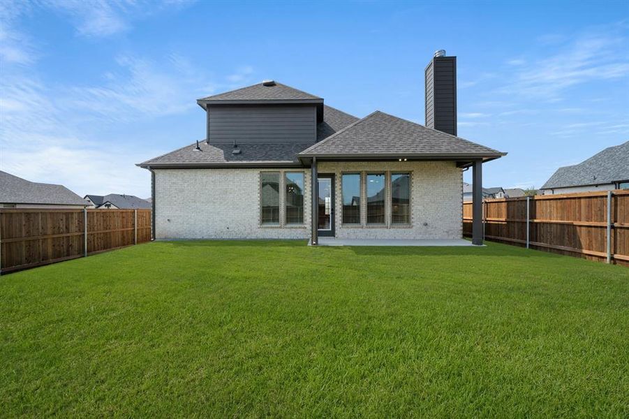 4613 Clearcrest- Back-2