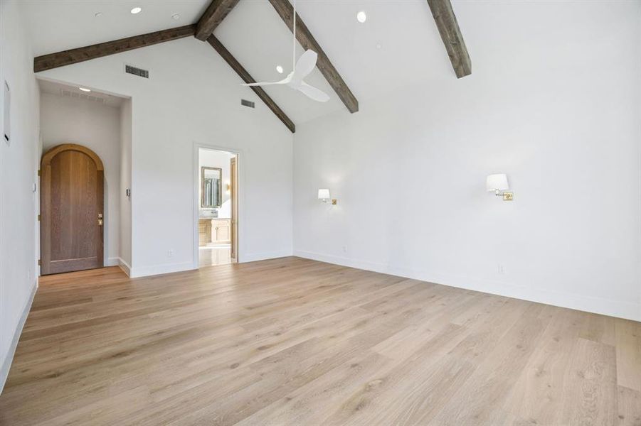 Spacious, unfurnished interior of a new home in , Westlake (Image 35). Spacious, unfurnished interior of a new home in , Westlake (Image 35).