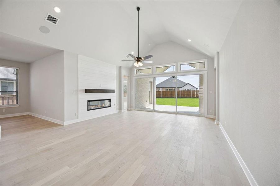 9-329Bay_010 9-329Bay_010