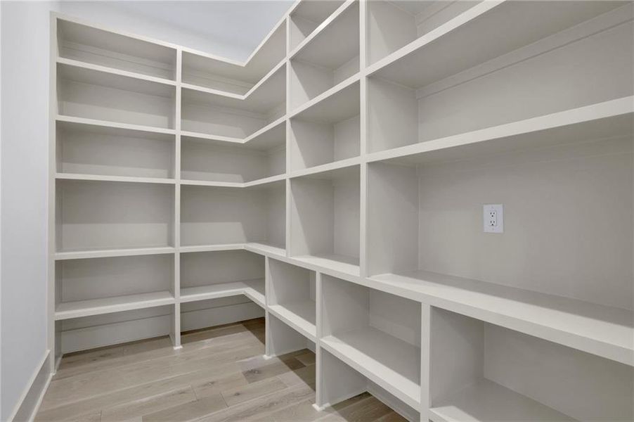 Spacious, unfurnished interior of a new home in , Auburn (Image 41).