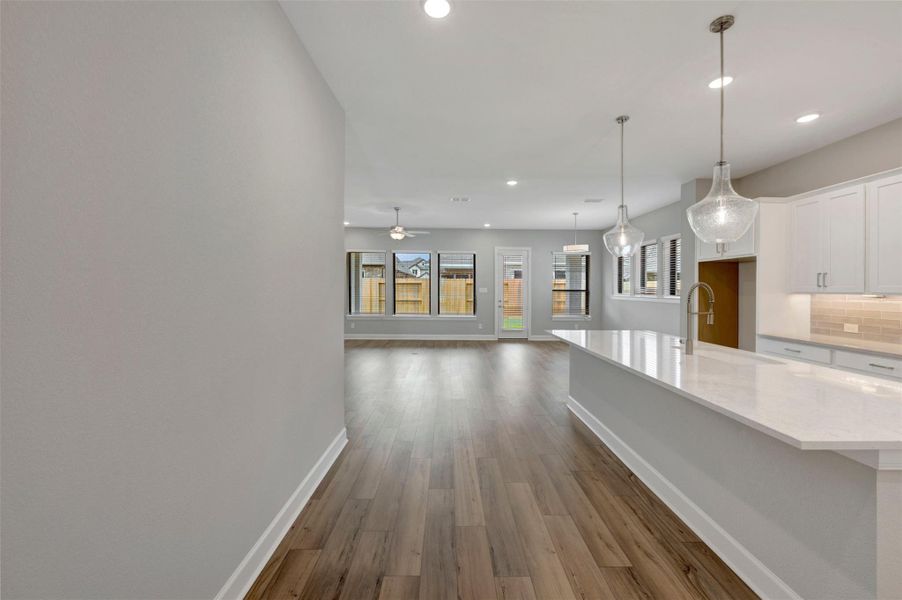 Spacious, unfurnished interior of a new home in Riceland - Enclave Collection, Mont Belvieu (Image 15). Spacious, unfurnished interior of a new home in Riceland - Enclave Collection, Mont Belvieu (Image 15).