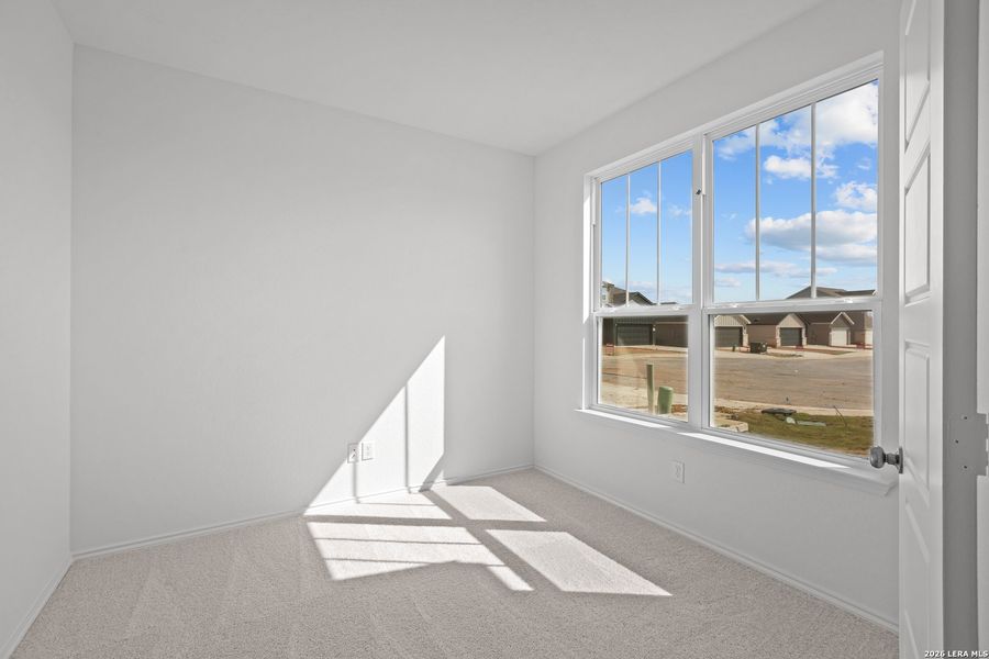 Spacious, unfurnished interior of a new home in Davis Ranch, San Antonio (Image 24).