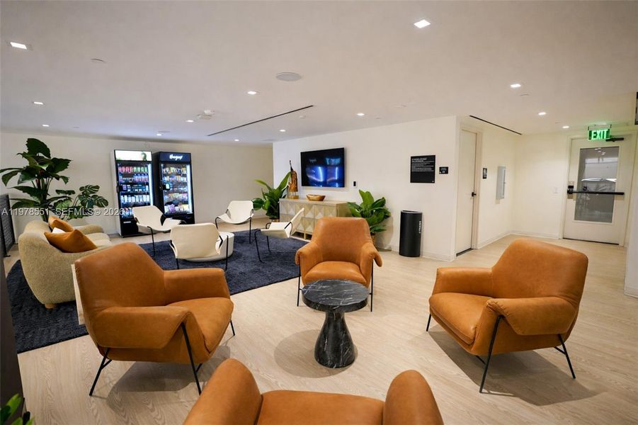 Community amenities in , Miami (Image 4).
