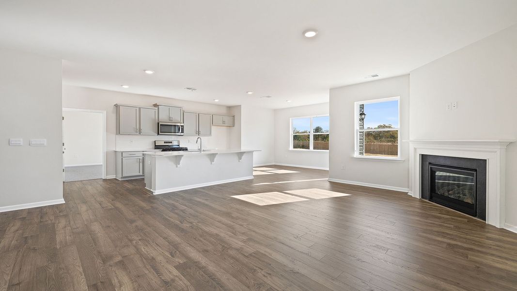 Spacious, unfurnished interior of a new home in Woodhaven, Spartanburg (Image 17).