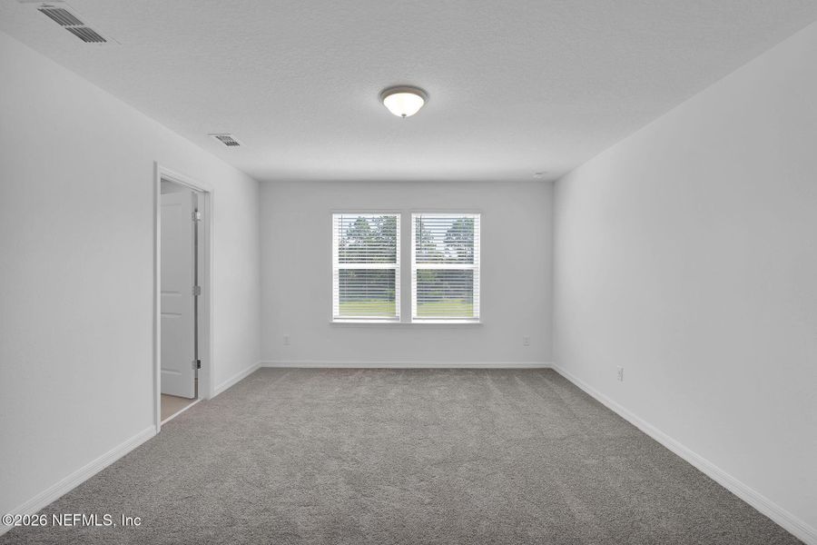 Spacious, unfurnished interior of a new home in Wells Landing, Jacksonville (Image 29).