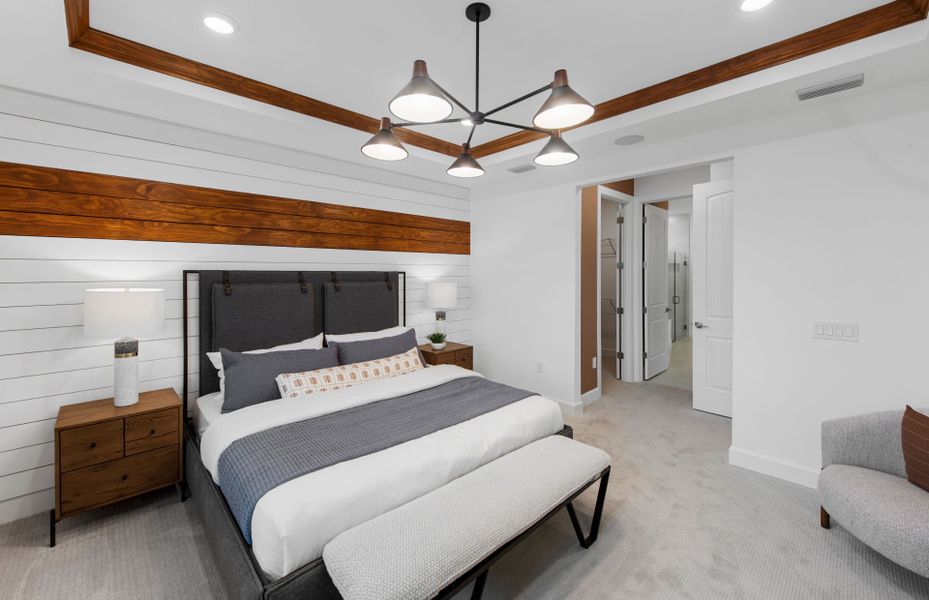 Owner's suite with walk-in closet