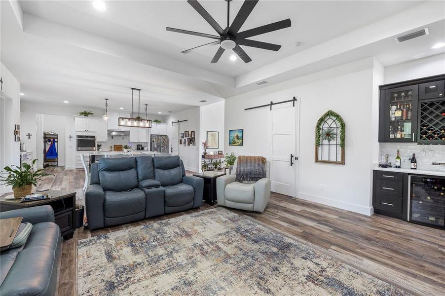 Furnished interior view inside a new home in , Dade City (Image 47).