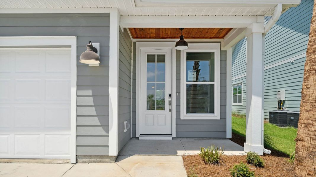 Representative exterior details of a home built from the The Islamorada by D.R. Horton in WindMark Beach, Port Saint Joe (Image 3).