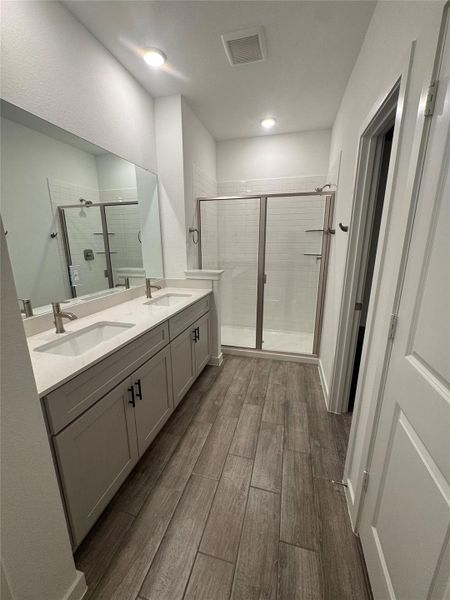 Furnished interior view inside a new home in Pulte Homes at Two Step Farm, Montgomery (Image 12).