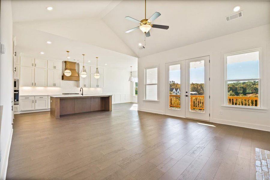 Spacious, unfurnished interior of a new home in Brooks Pond, Cumming (Image 28). Spacious, unfurnished interior of a new home in Brooks Pond, Cumming (Image 28).
