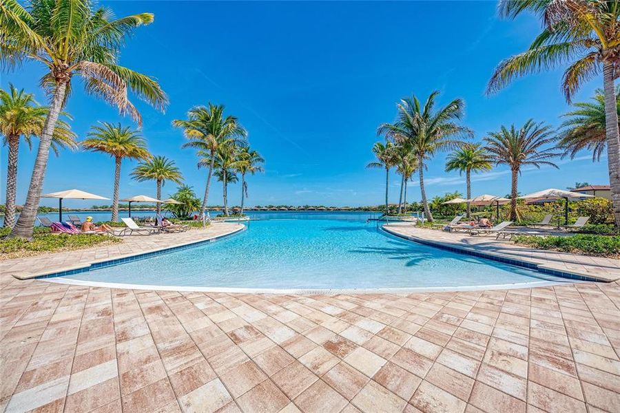 Community amenities in , Nokomis (Image 60). Community amenities in , Nokomis (Image 60).