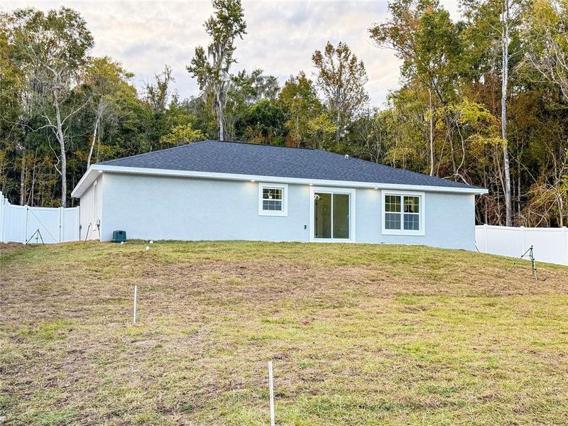 Exterior details and patio area of a home in , Belleview (Image 21).