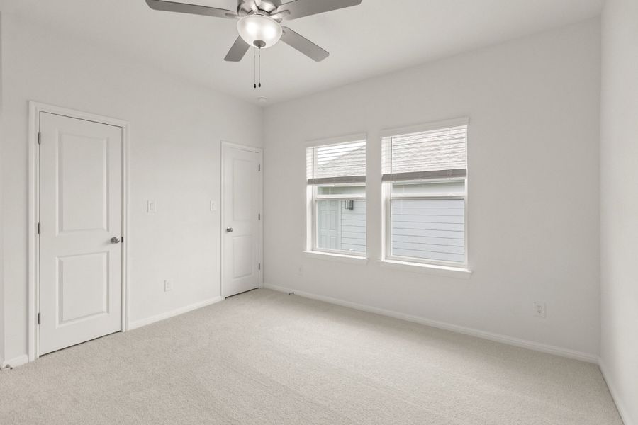 Spacious, unfurnished interior of a new home in Trace, San Marcos (Image 22).