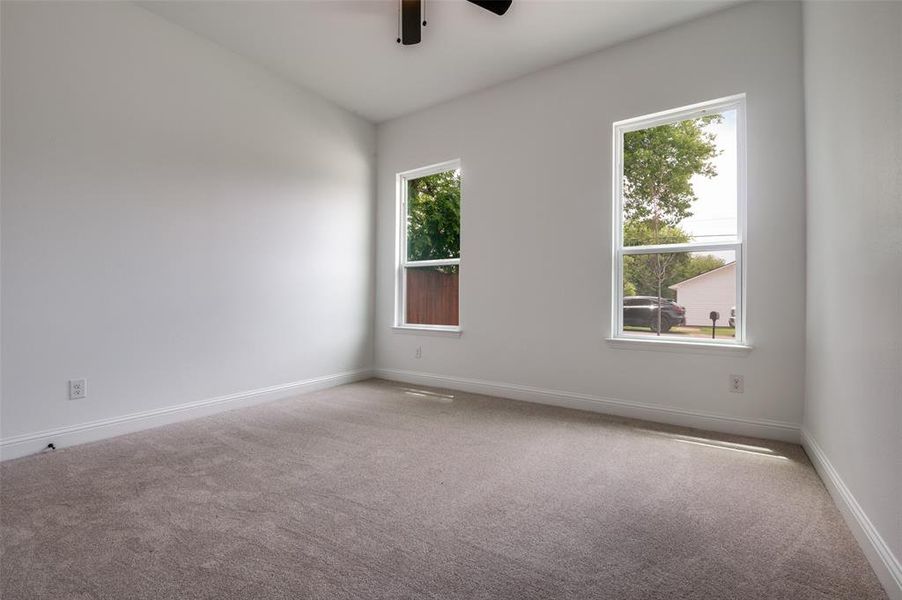 Spacious, unfurnished interior of a new home in , Waxahachie (Image 18).
