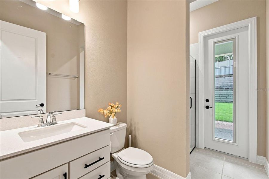 Furnished interior view inside a new home in , Winter Garden (Image 55).