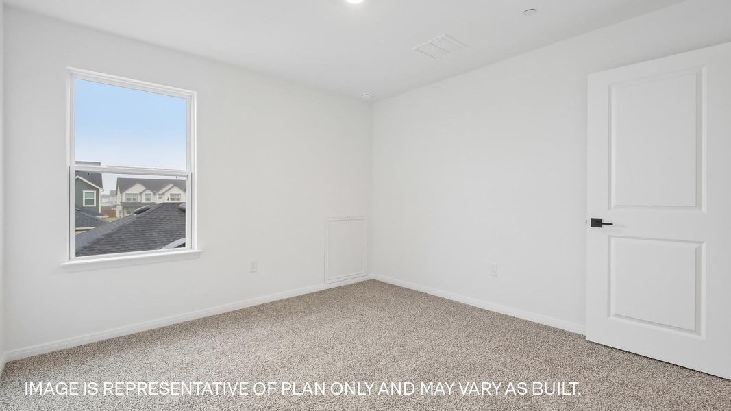 Spacious, unfurnished interior of a new home in Avery Centre, Round Rock (Image 30).