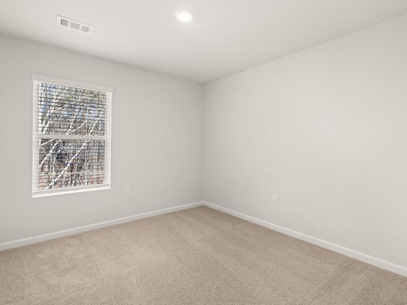 Spacious, unfurnished interior of a new home in Mountain Park, Dahlonega (Image 29).