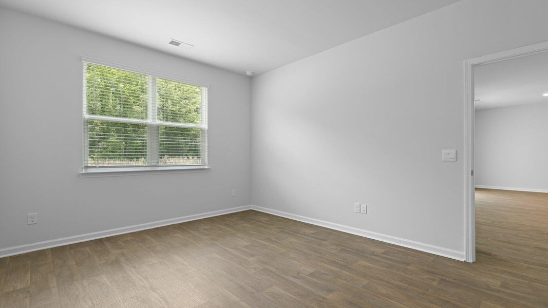 Spacious, unfurnished interior of a new home in Huggins Hill, Manning (Image 30).