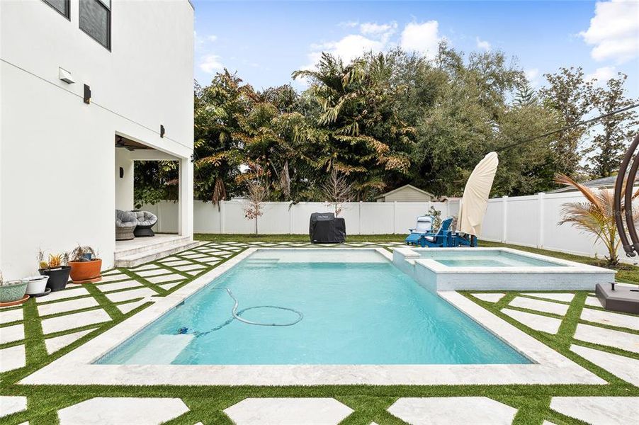 Exterior details and patio area of a home in , Tampa (Image 26).