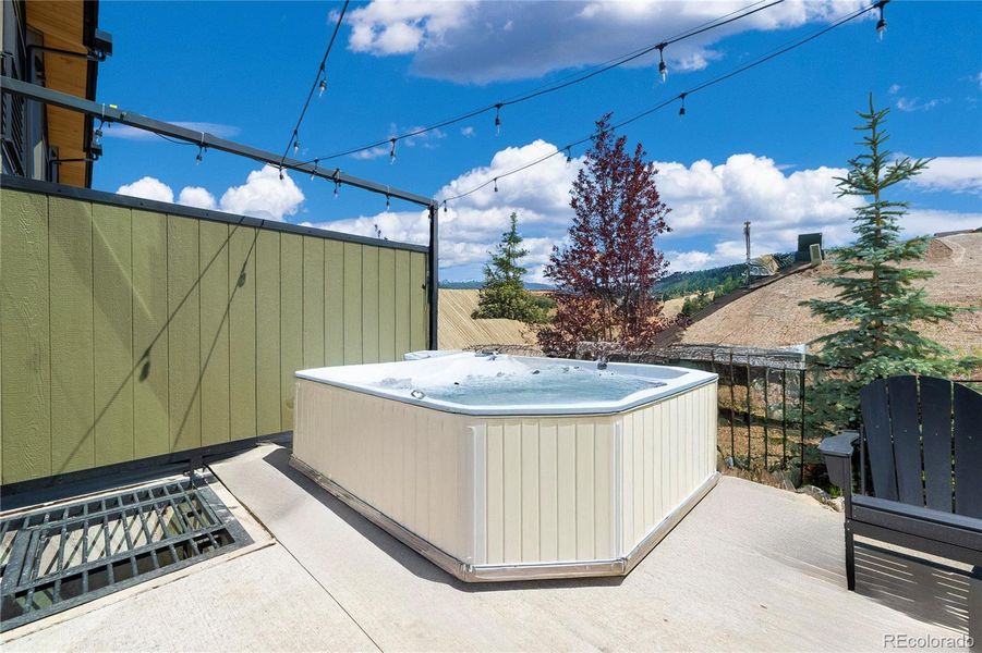 Virtually staged hot tub! Virtually staged hot tub!