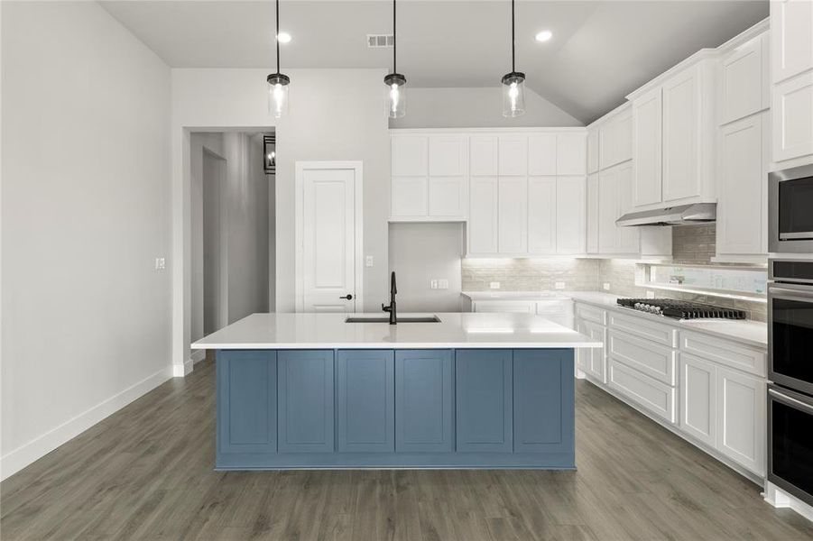 10. 2505 Rolling Hills - Kitchen 10. 2505 Rolling Hills - Kitchen