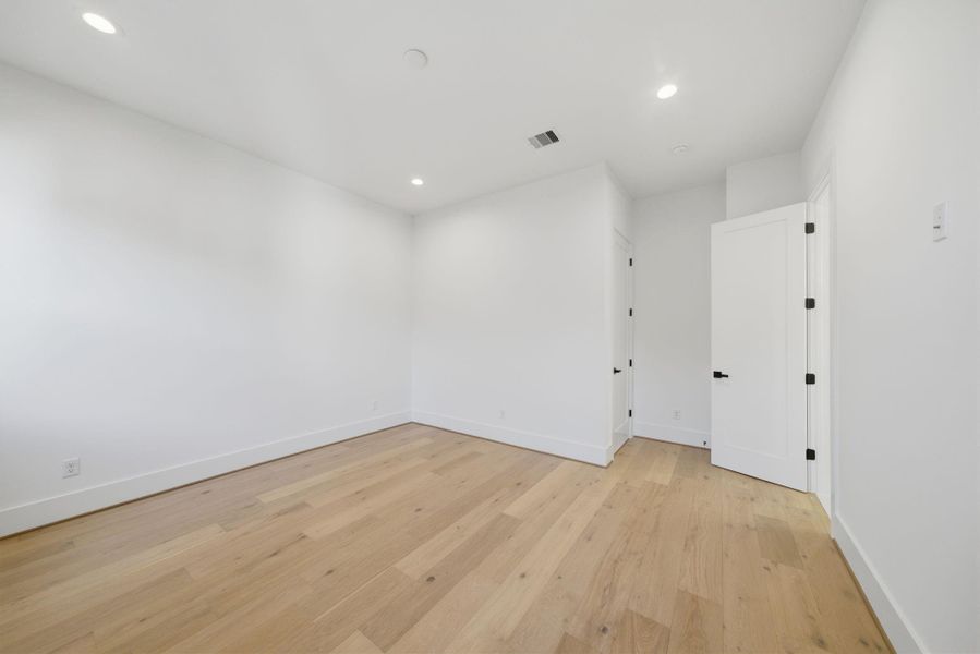 Spacious, unfurnished interior of a new home in , Houston (Image 35). Spacious, unfurnished interior of a new home in , Houston (Image 35).