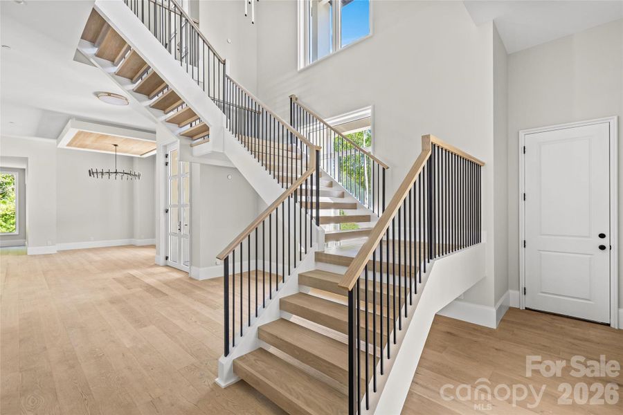 Spacious, unfurnished interior of a new home in , Davidson (Image 31).