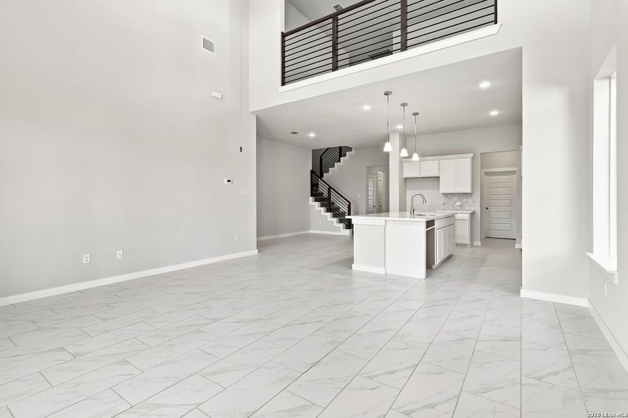 Spacious, unfurnished interior of a new home in Cordova Crossing, Seguin (Image 26).