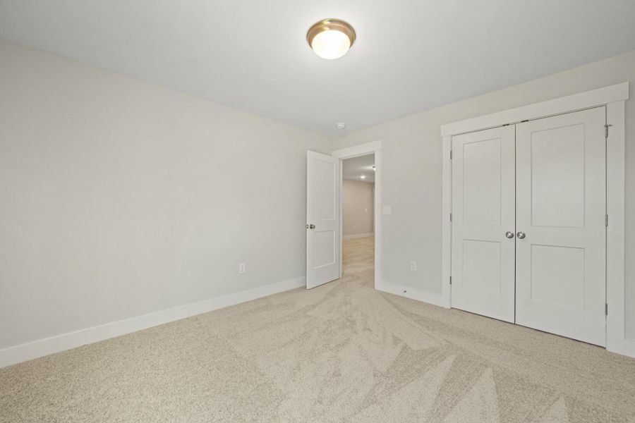 Spacious, unfurnished interior of a new home in Harbor Crossing, Greensboro (Image 23).