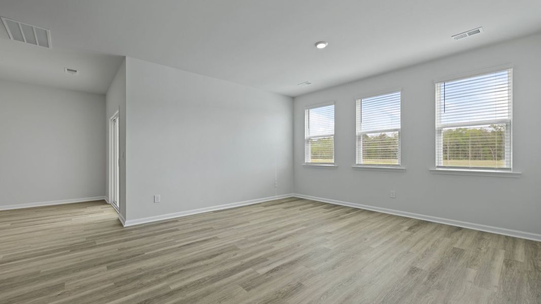 Representative unfurnished interior of a home built from the DARBY-EXP by D.R. Horton in Lakeview at Kitfield, Moncks Corner (Image 27).