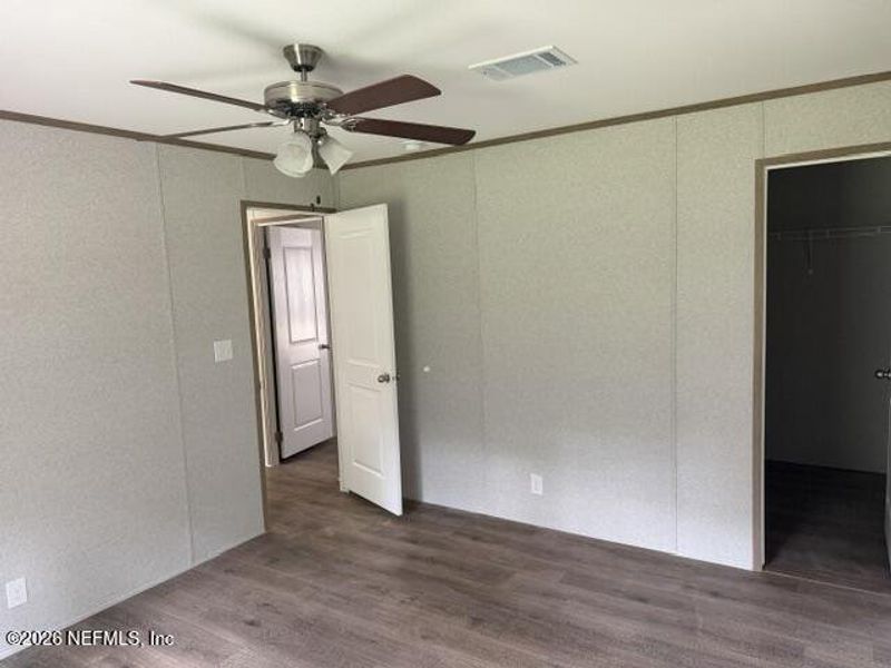 Spacious, unfurnished interior of a new home in , Middleburg (Image 2). Spacious, unfurnished interior of a new home in , Middleburg (Image 2).