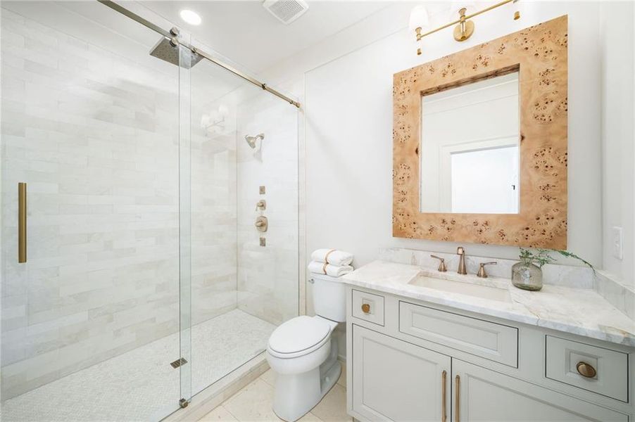 Furnished interior view inside a new home in , Alpharetta (Image 68).