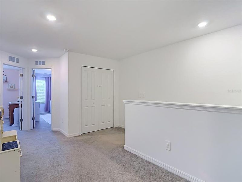 Spacious, unfurnished interior of a new home in , Land O' Lakes (Image 22).