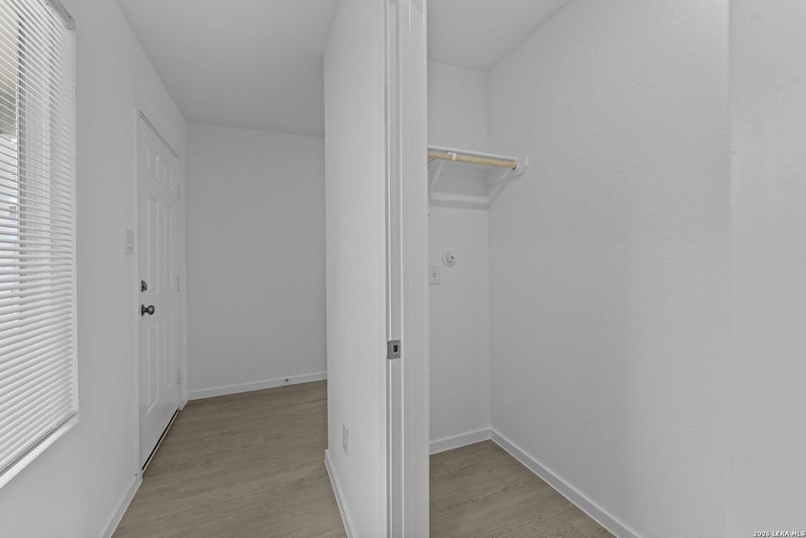 Spacious, unfurnished interior of a new home in Hidden Oasis, San Antonio (Image 11). Spacious, unfurnished interior of a new home in Hidden Oasis, San Antonio (Image 11).