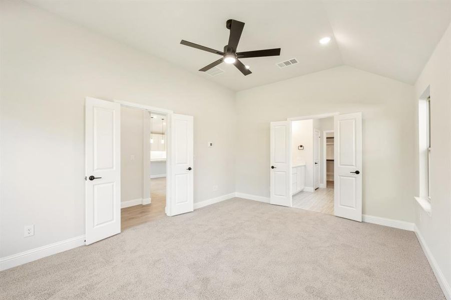 Spacious, unfurnished interior of a new home in Woodstone, Providence Village (Image 22). Spacious, unfurnished interior of a new home in Woodstone, Providence Village (Image 22).