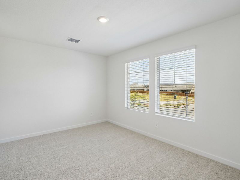 Spacious, unfurnished interior of a new home in Parks at Foster Crossing - Signature Series, Anna (Image 20).