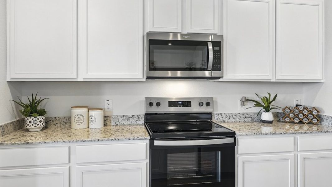 Furnished interior view inside a new home in Saddlebrook, Waxahachie (Image 18).