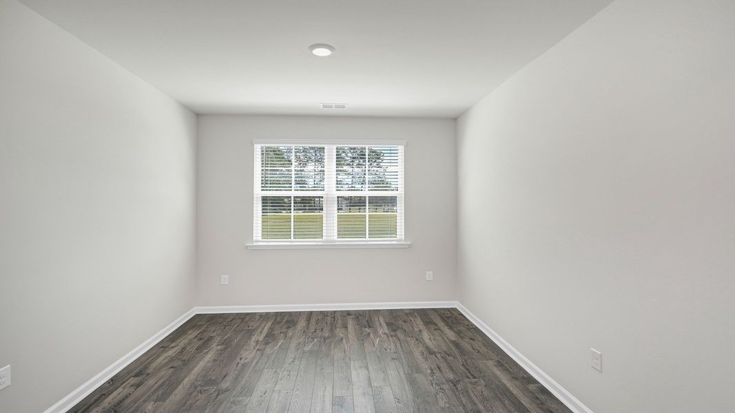 Spacious, unfurnished interior of a new home in Leatherstone, Blythewood (Image 14).