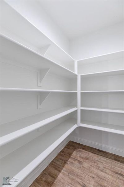 Spacious, unfurnished interior of a new home in , Abilene (Image 22).