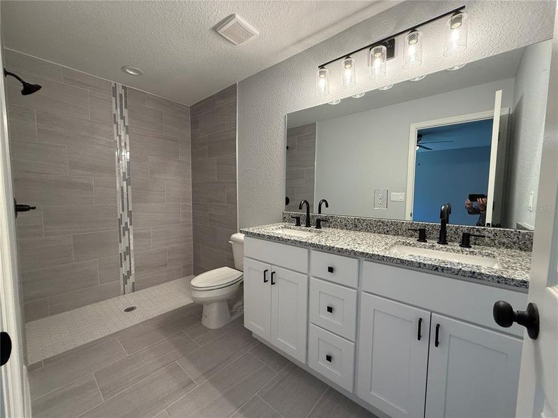 Furnished interior view inside a new home in , Ocala (Image 7).