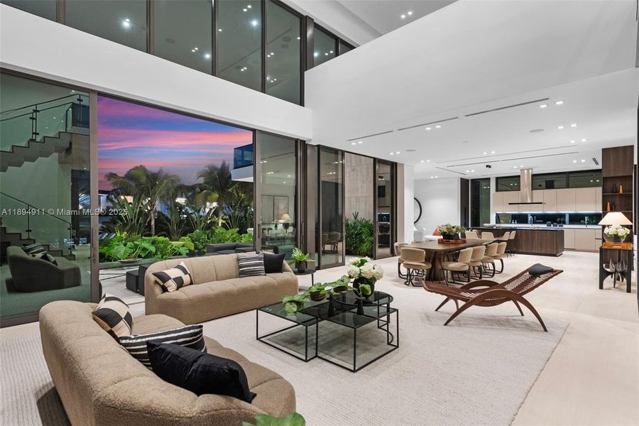 Community amenities in , Hallandale Beach (Image 21).