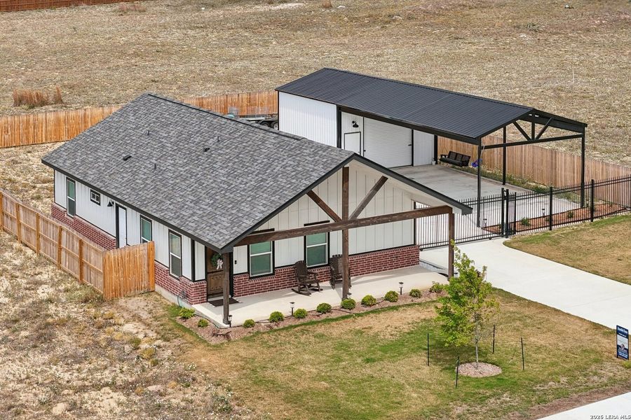 Image 36 of a home in .