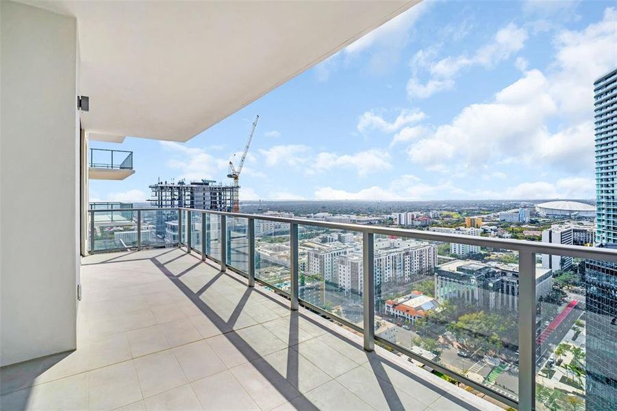 Condo located in St. Petersburg, FL showcasing its design and architecture (Image 24). Condo located in St. Petersburg, FL showcasing its design and architecture (Image 24).