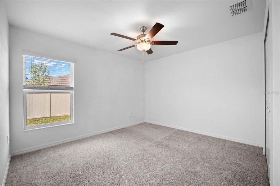 Spacious, unfurnished interior of a new home in North Park Isle, Plant City (Image 15).