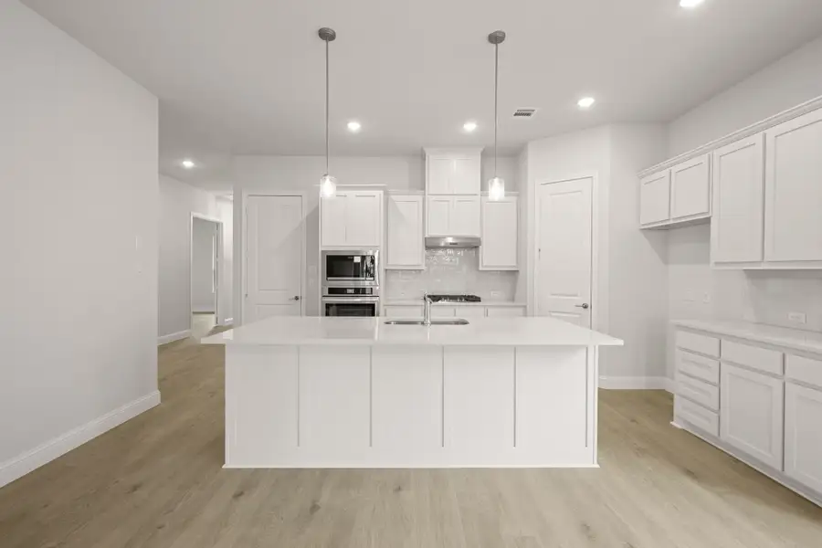Furnished interior view inside a new home in Sheppard's Place, Waxahachie (Image 7).