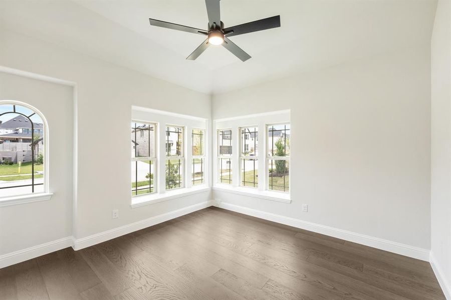Spacious, unfurnished interior of a new home in Painted Tree Woodland District 50, McKinney (Image 29). Spacious, unfurnished interior of a new home in Painted Tree Woodland District 50, McKinney (Image 29).